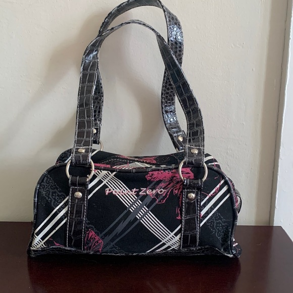 Point Zero Black and hot pink faux leather Hand bag - Picture 2 of 4